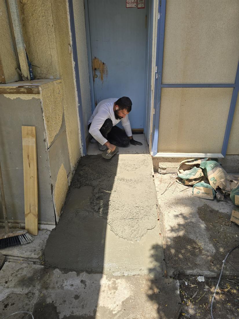 לפני: רמפת נגישות